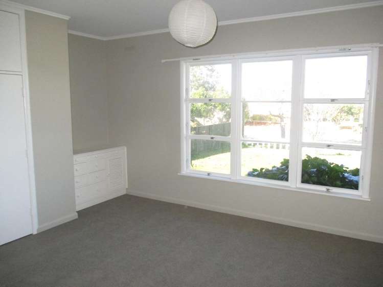 13 Scott Avenue Hamilton East_4