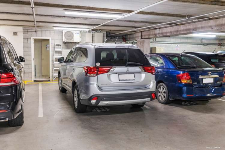 607/18 Beach Road Auckland Central_11