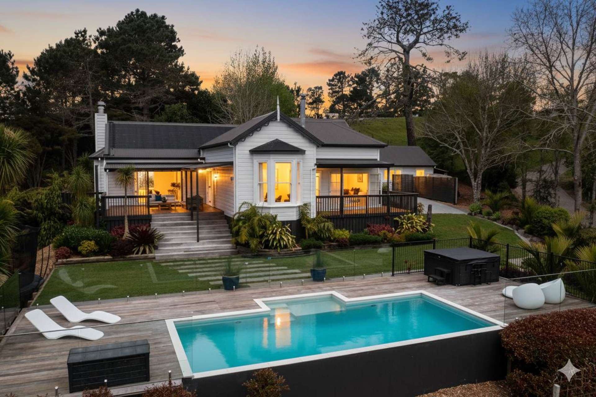 340 Paremoremo Road Paremoremo_0