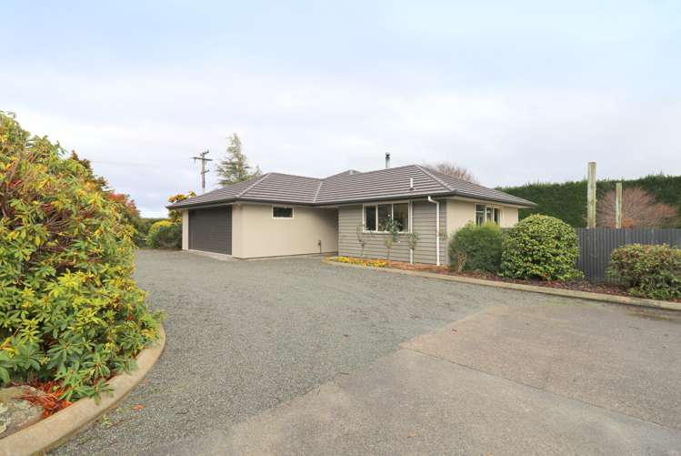 153 Flora Road East Makarewa_40