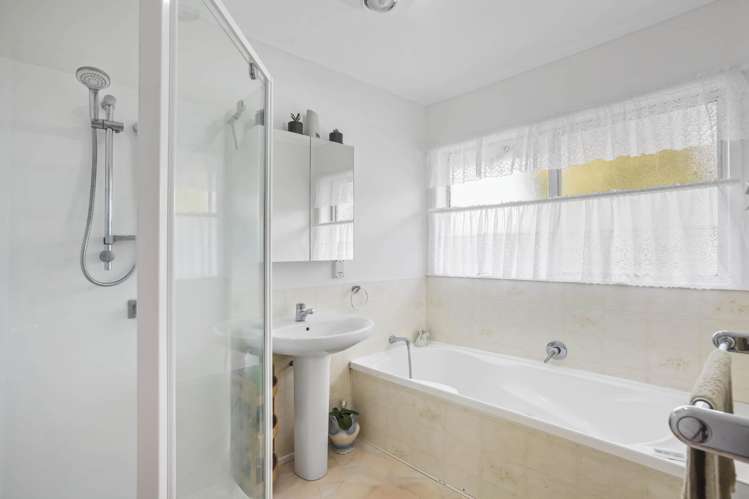 19 Merchant Avenue Te Atatu South_17