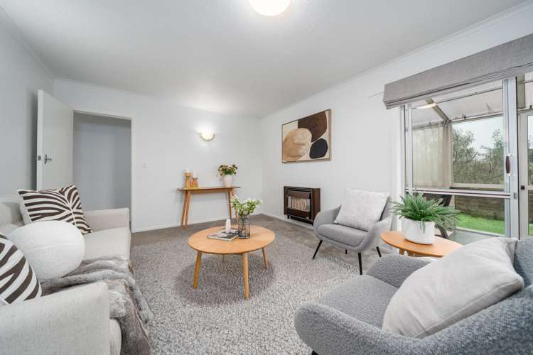 128 Helston Road Paparangi_2