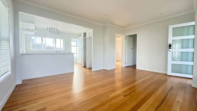 1/300 Lake Road Hauraki_1