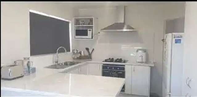 2 Faram Place Massey_3