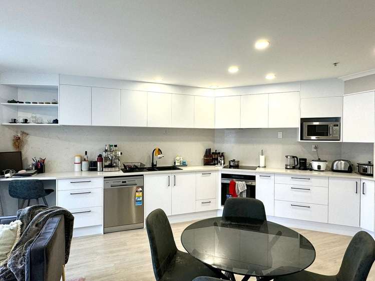 8D/117 Victoria Street West Auckland Central_5