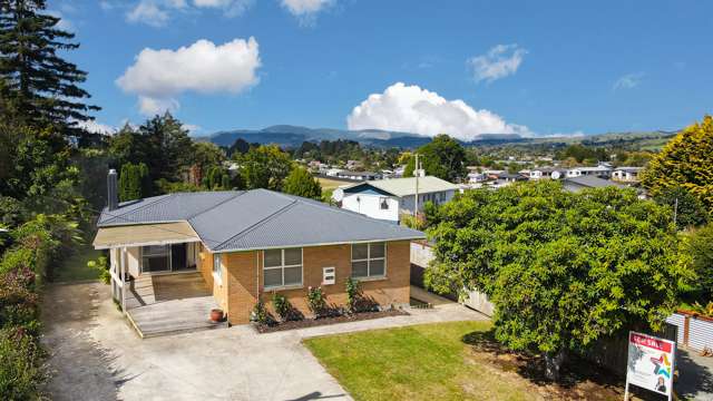 22 Bay Grove Pukehangi_1