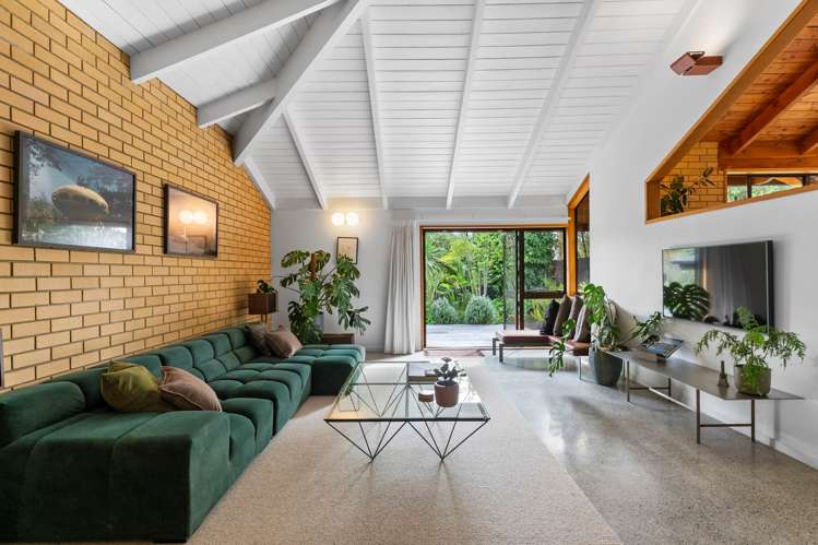 7 Happeace Lane Titirangi_4