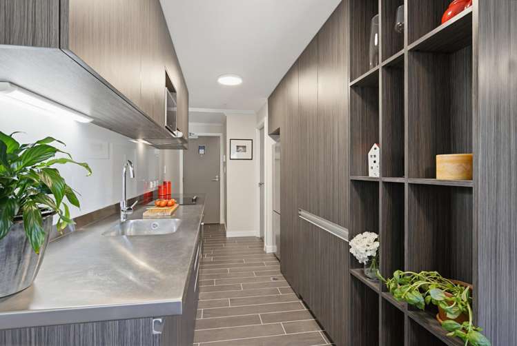 402/111 Molesworth Street_5