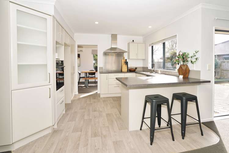 35 Farringdon Avenue Rototuna North_2