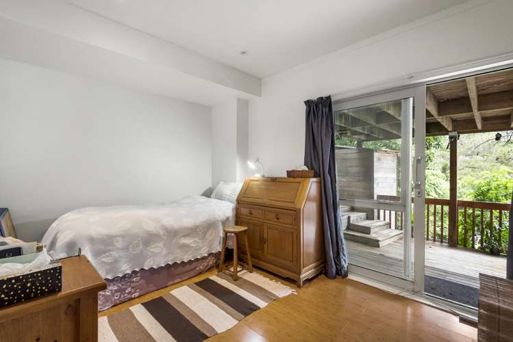 5 Saddleback Rise Murrays Bay_20