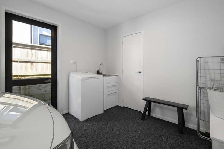 3 Hera Lane Pyes Pa_21