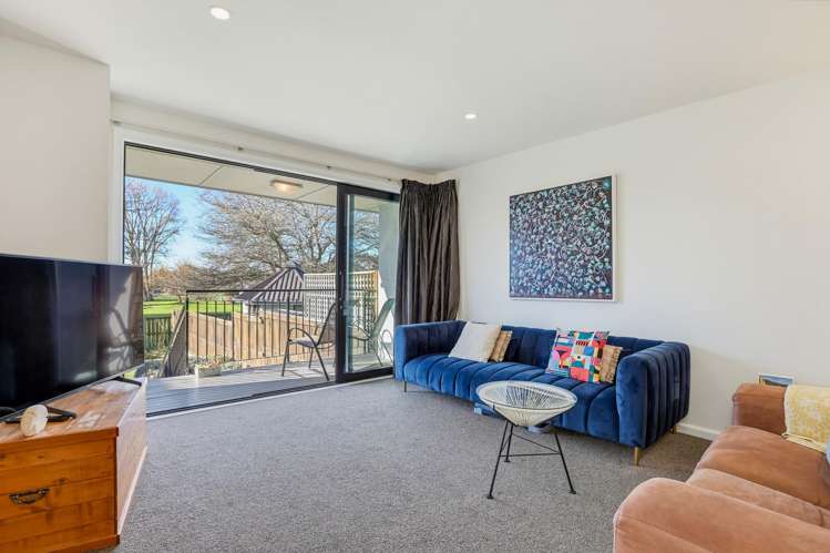 22 Gunns Crescent_1