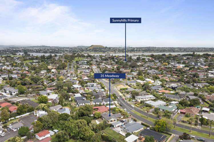 35 Meadway Sunnyhills_17