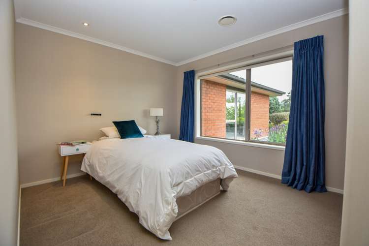 17 Carrington Drive Carterton_18