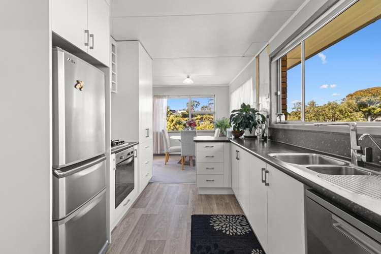 6 Carlton Terrace Westown_9