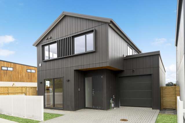 Brand-New 4-BDR Home in a Thriving New Community