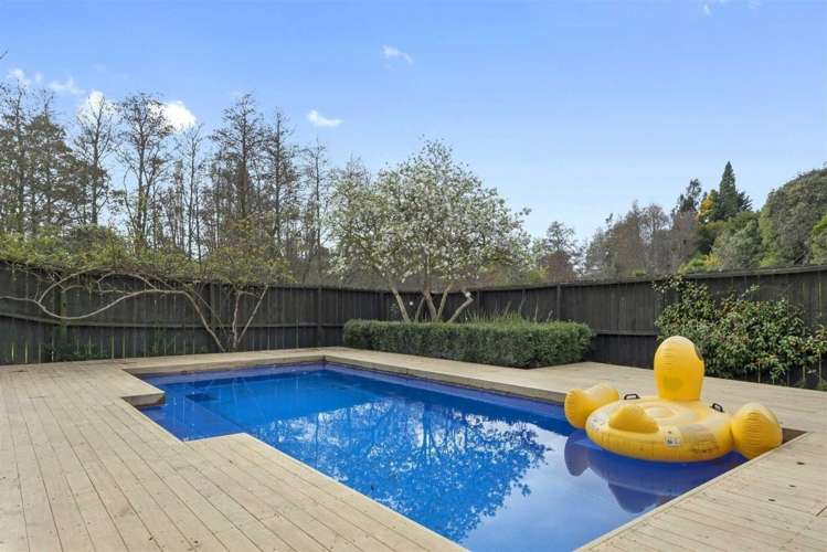 15 Perindale Drive Chartwell_4