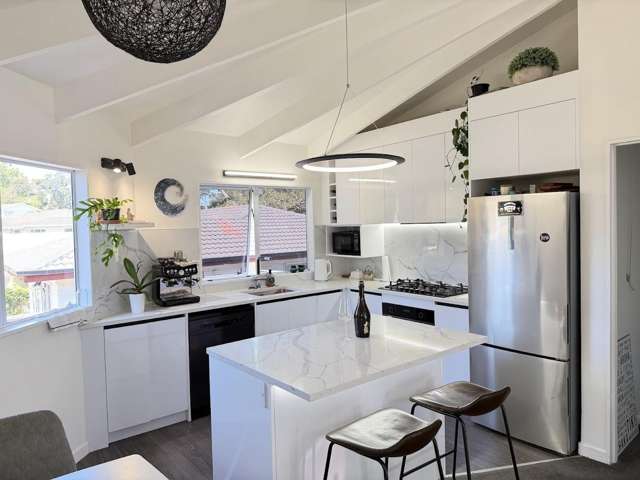 2 Hanui Place Massey_1