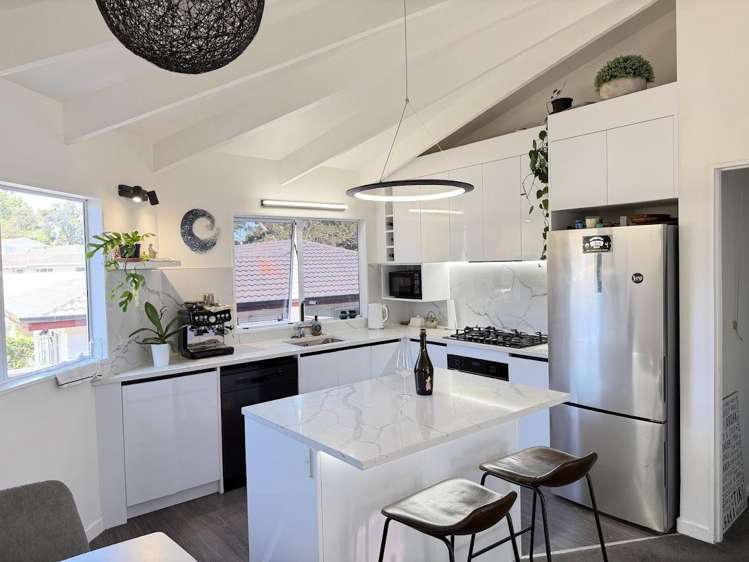 2 Hanui Place Massey_1