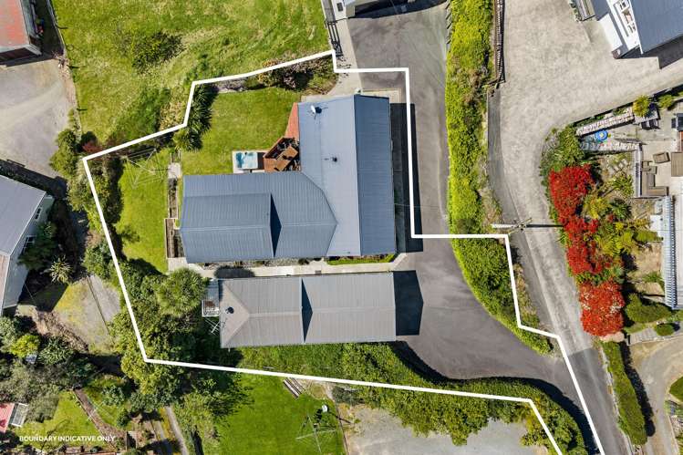 8 and 8a Angle Street Picton_24