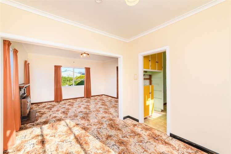 27 Lower High Street Marton_27