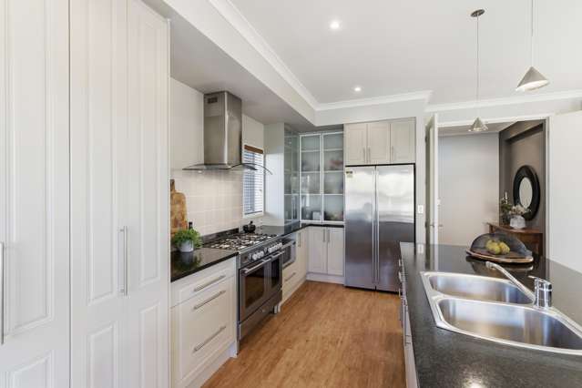 25 Applefield Court Northwood_2