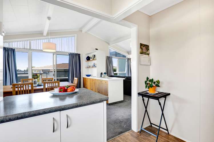 15 Leon Place Waitara_18