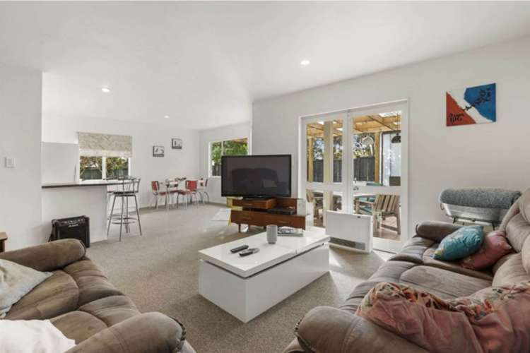 2/51 Fields Parade Oteha_2