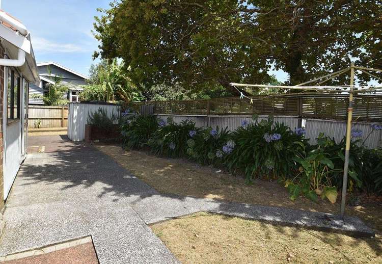 1097 Great North Road Point Chevalier_18