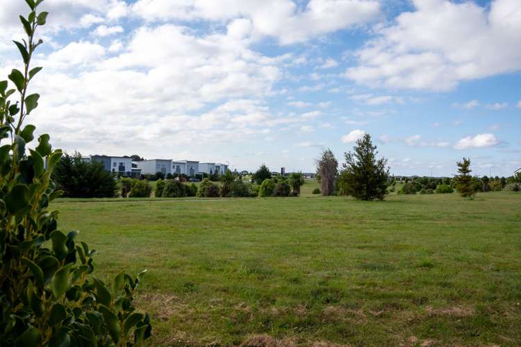 22 Brian Keogh Lane Wigram_30