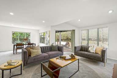 8B Stoneleigh Court_1
