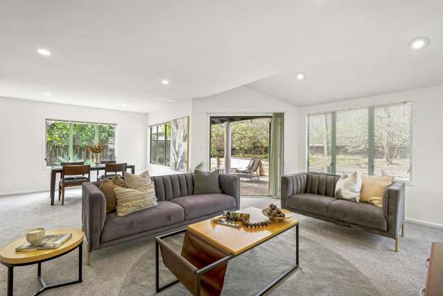 8B Stoneleigh Court Sunnynook_2