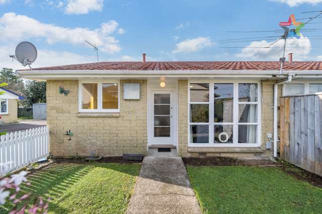 2/62 Ararino Street Trentham_2