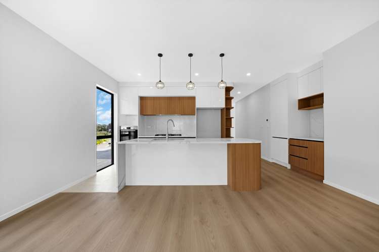 26 RONGOA MAORI WAY Pukekohe_2