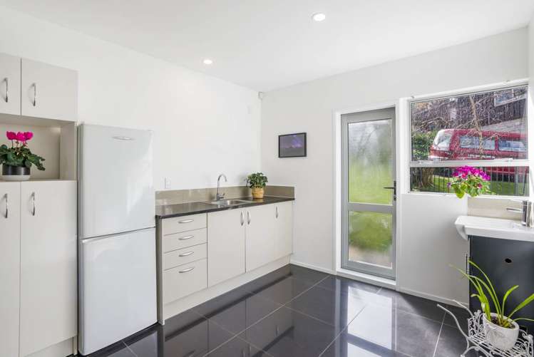 89 Queenstown Road Onehunga_18