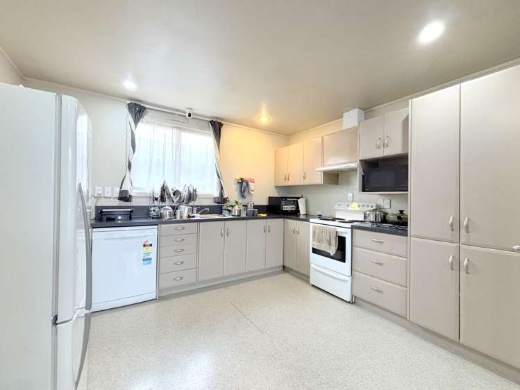 2/98 Ythan Street Appleby_2