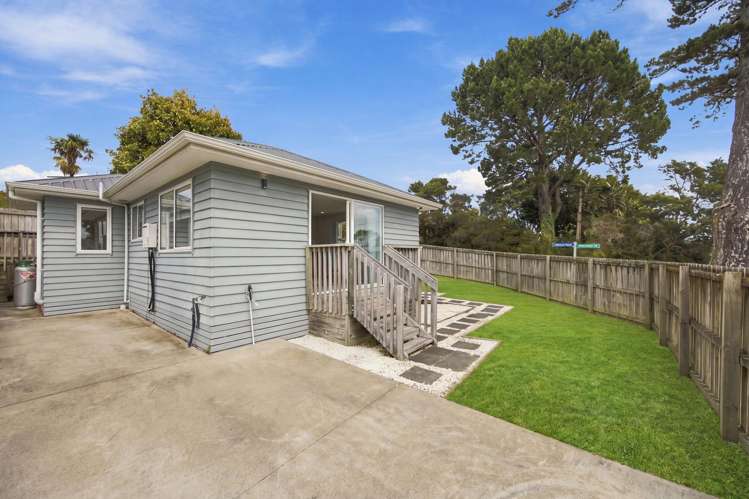 18 Outlook Road Greenhithe_13