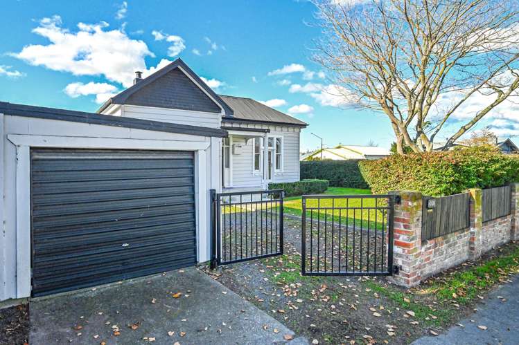 1001 Plunket Street_2