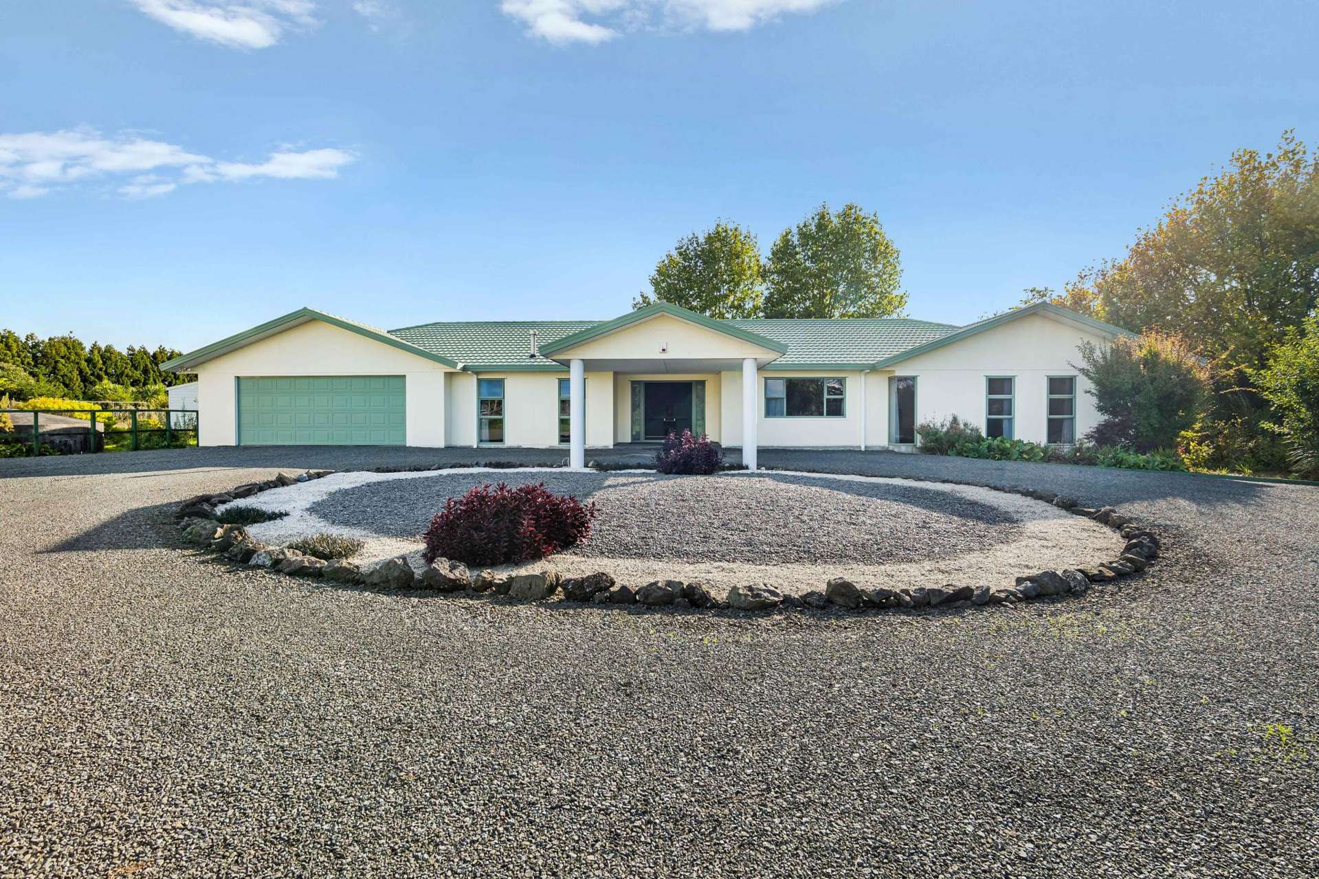 88 Boord Crescent Kumeu_0