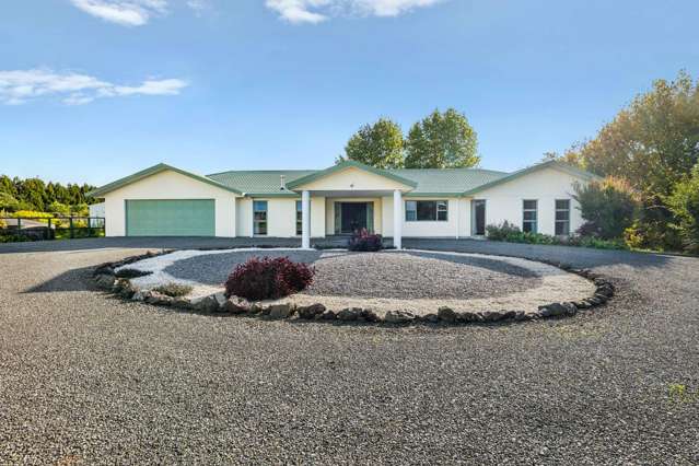 Impressive Home, Exceptional Shed, 1ha of Freedom
