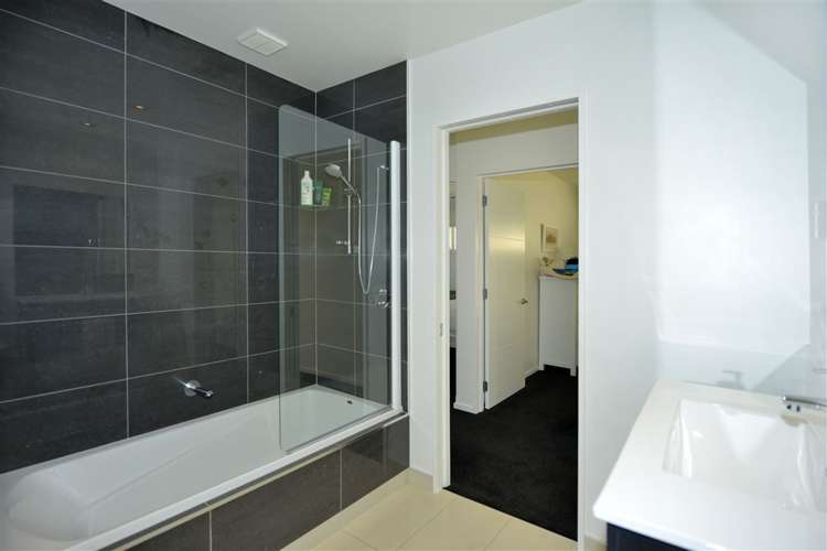 11a Pavilion Crescent Hillmorton_17