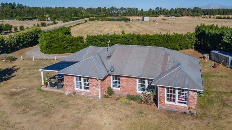 525 Downs Road West Eyreton_17