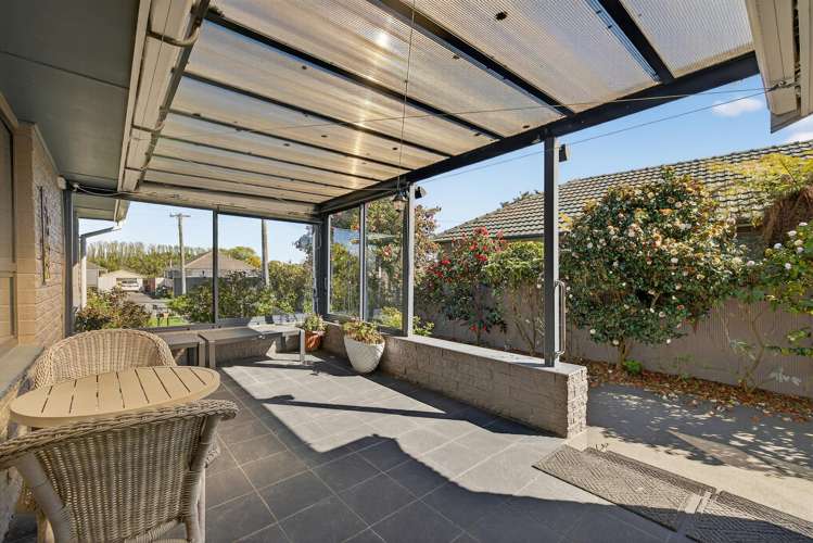 84 Greenhaven Drive Burwood_19