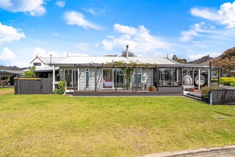 208 Port Road Whangamata_27