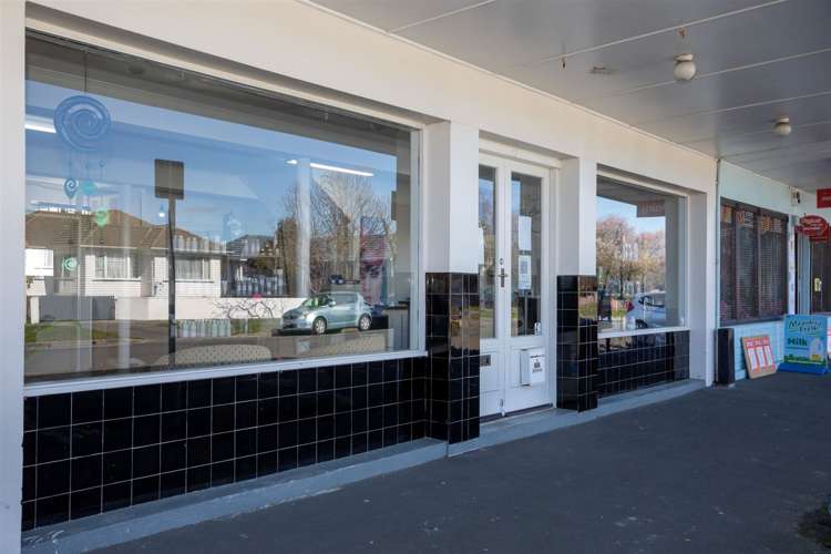 40 Wycola Avenue Hei Hei_13