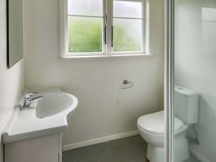 1 Hine Road Wainuiomata_8