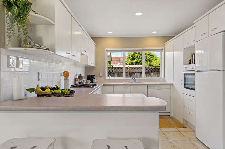 2/8 Erson Avenue Royal Oak_6