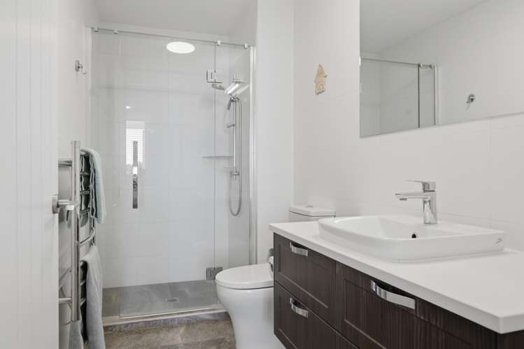 156 Landmark Terrace Orewa_16