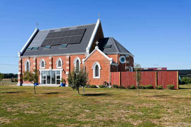 1686 Waimate Highway Makikihi_1