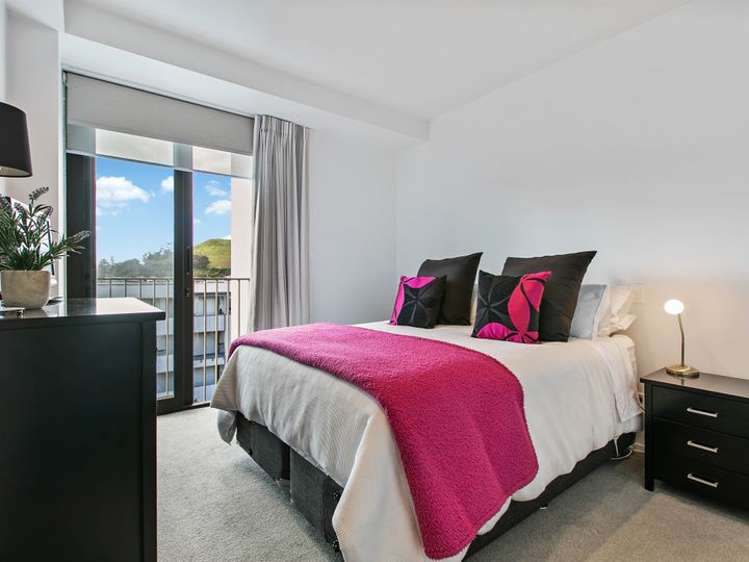 402/1 Bluegrey Avenue Stonefields_4